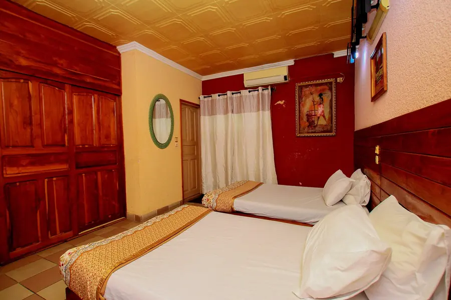 Chambre Lits Jumeaux — Hôtel Le Prince
